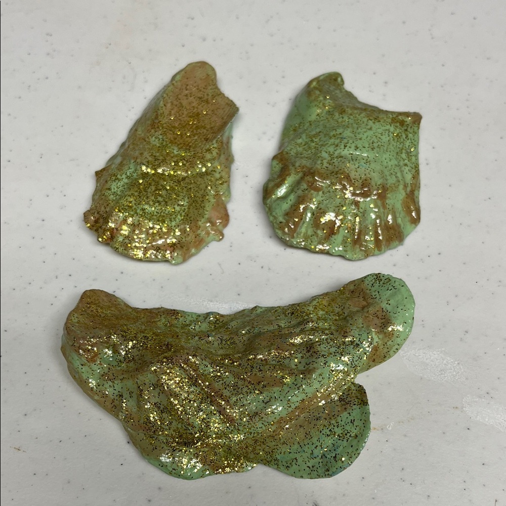 Hand Painted Green and Gold Decorative Shells